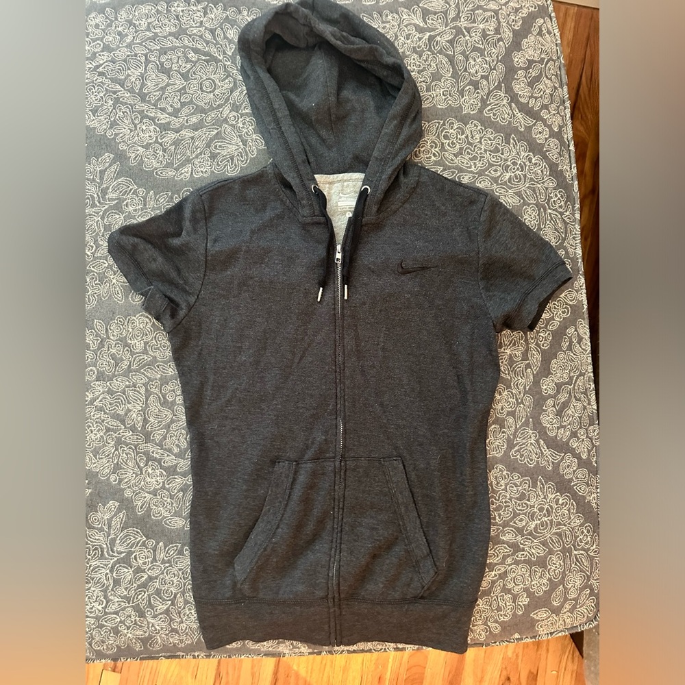 Nike zip up jacket with hood